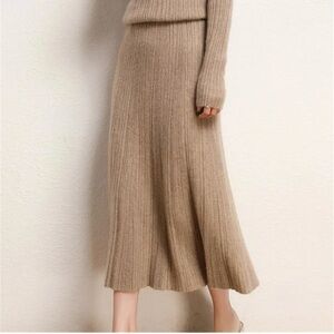 Women's NINETY CLOTHING CO knitted Pleated Boho Y2k Maxi Skirt